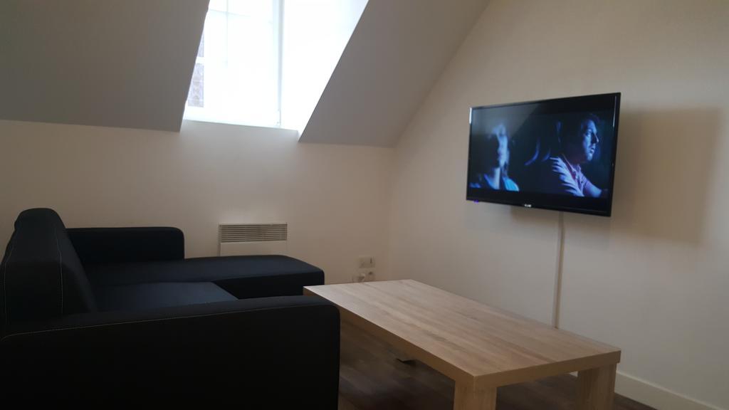 Au Pigeon Blanc Hotel Andouillé Екстериор снимка